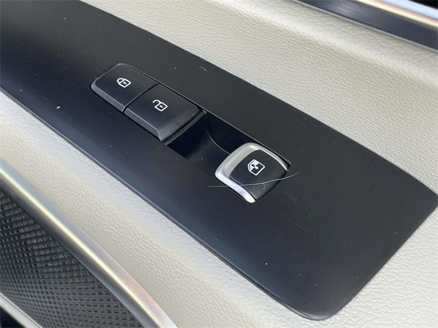 Used 2022 Kia Telluride SX w/ SX Prestige Package image 17