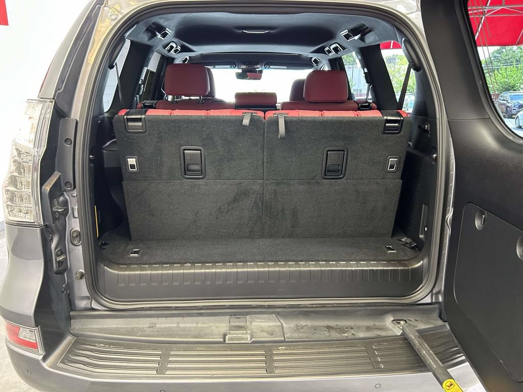 Used 2023 Lexus GX 460 Premium w/ Premium Package AWD/4WD image 12