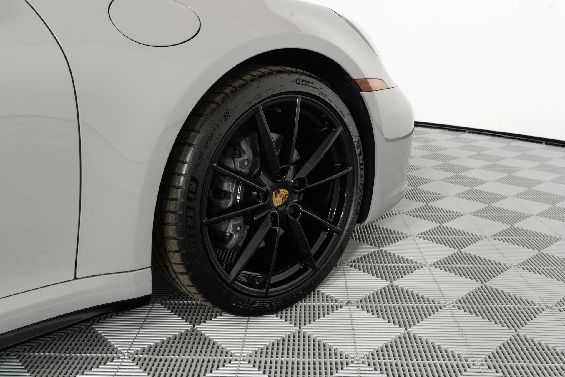 Used 2024 Porsche 911 Carrera image 49
