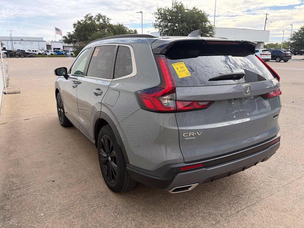 Used 2023 Honda CR-V Sport Touring image 5