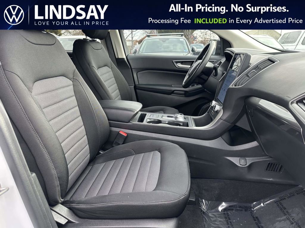 Used 2024 Ford Edge SE w/ Black Appearance Package AWD/4WD image 12