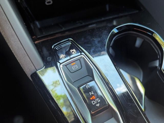 New 2026 Audi SQ5 Premium Plus AWD/4WD image 22
