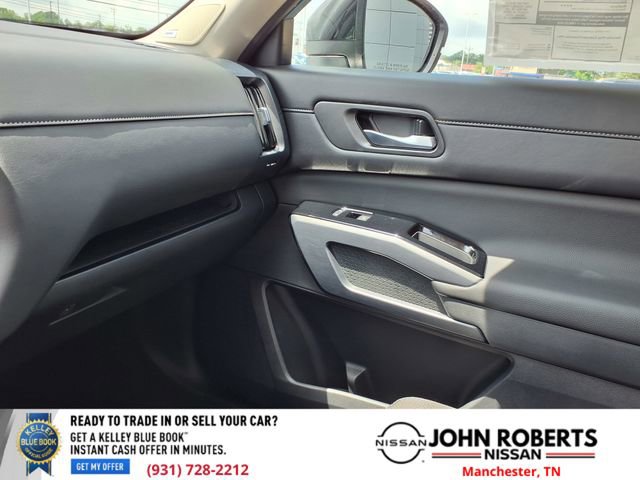 New 2026 Nissan Pathfinder SL w/ SL Premium Package FWD image 8