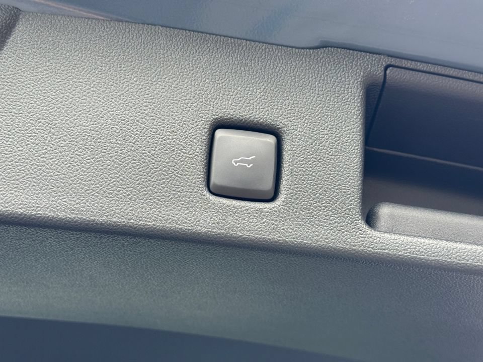 Used 2024 Ford Escape SE w/ PHEV Premium Package FWD image 36