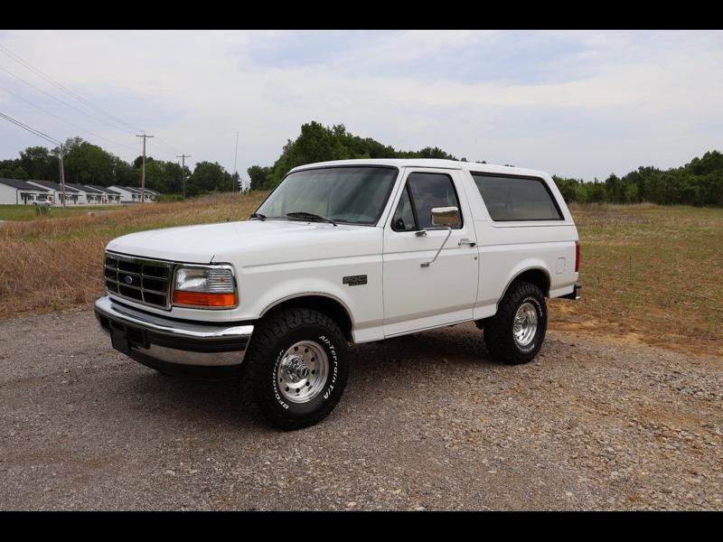 Used 1996 Ford Bronco XLT AWD/4WD image 1