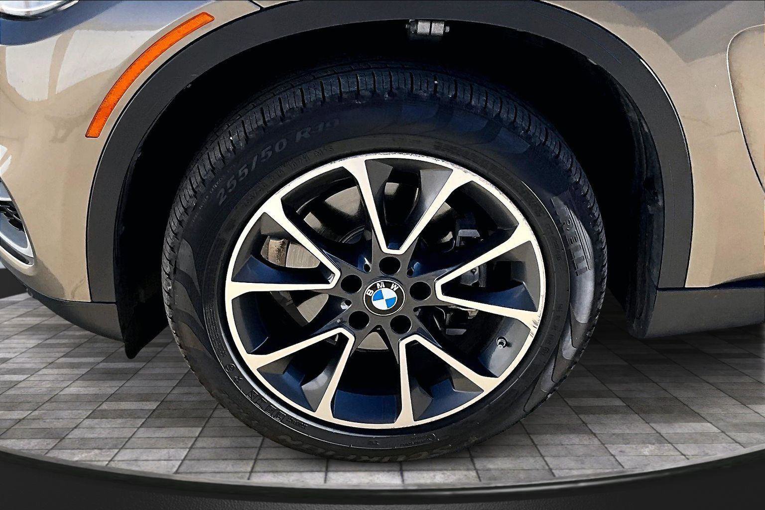 Used 2018 BMW X5 xDrive35i image 9