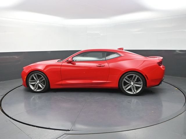 Used 2018 Chevrolet Camaro LT w/ RS Package RWD image 4