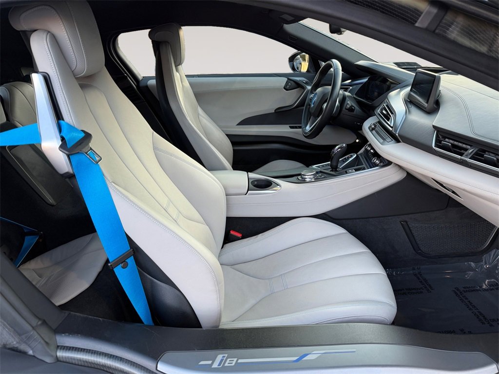 Used 2015 BMW i8 image 15
