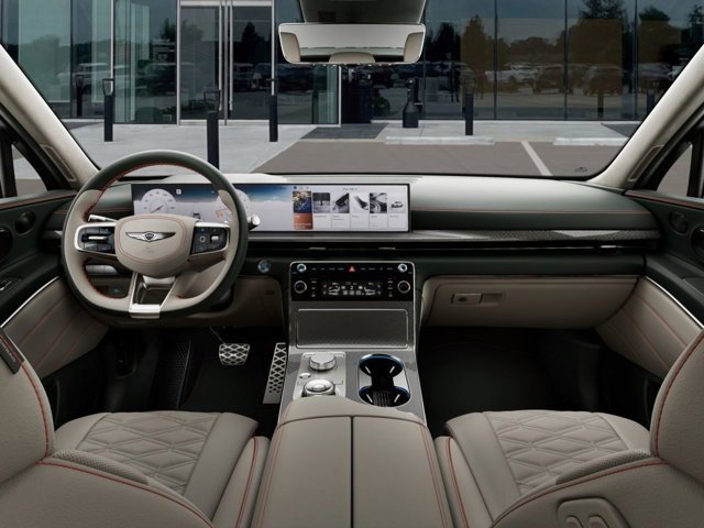 Used 2025 Genesis GV80 3.5T e-SC image 11