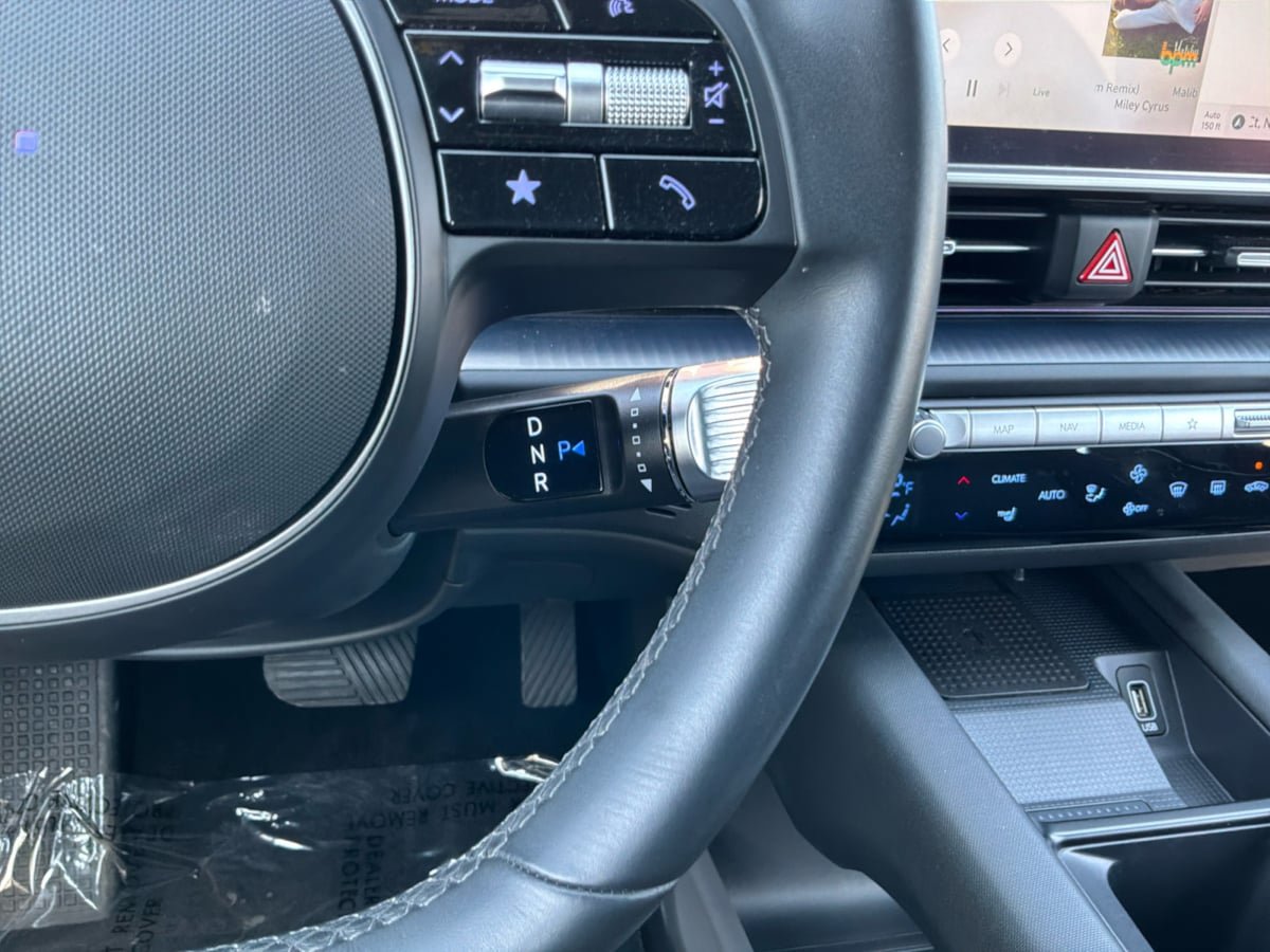 Used 2023 Hyundai Ioniq 6 SEL RWD image 16