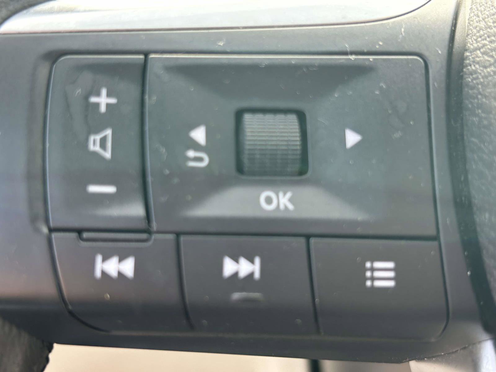 Used 2023 INFINITI QX60 Pure image 23