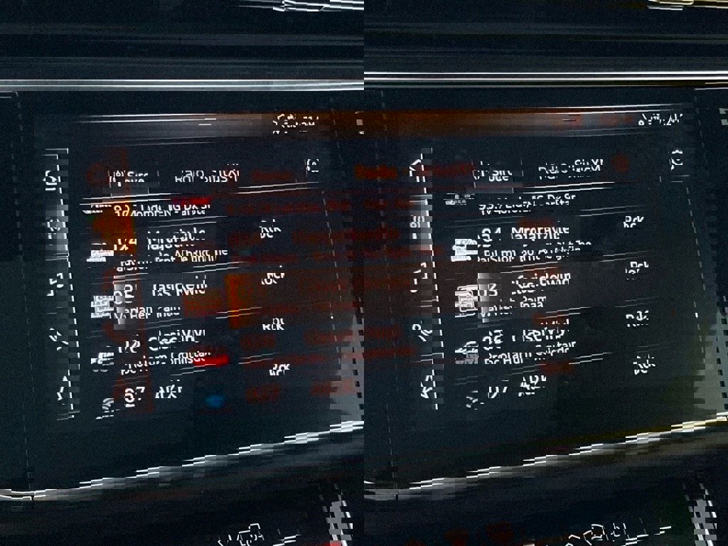 Used 2019 Audi Q8 Prestige w/ Luxury Package image 21