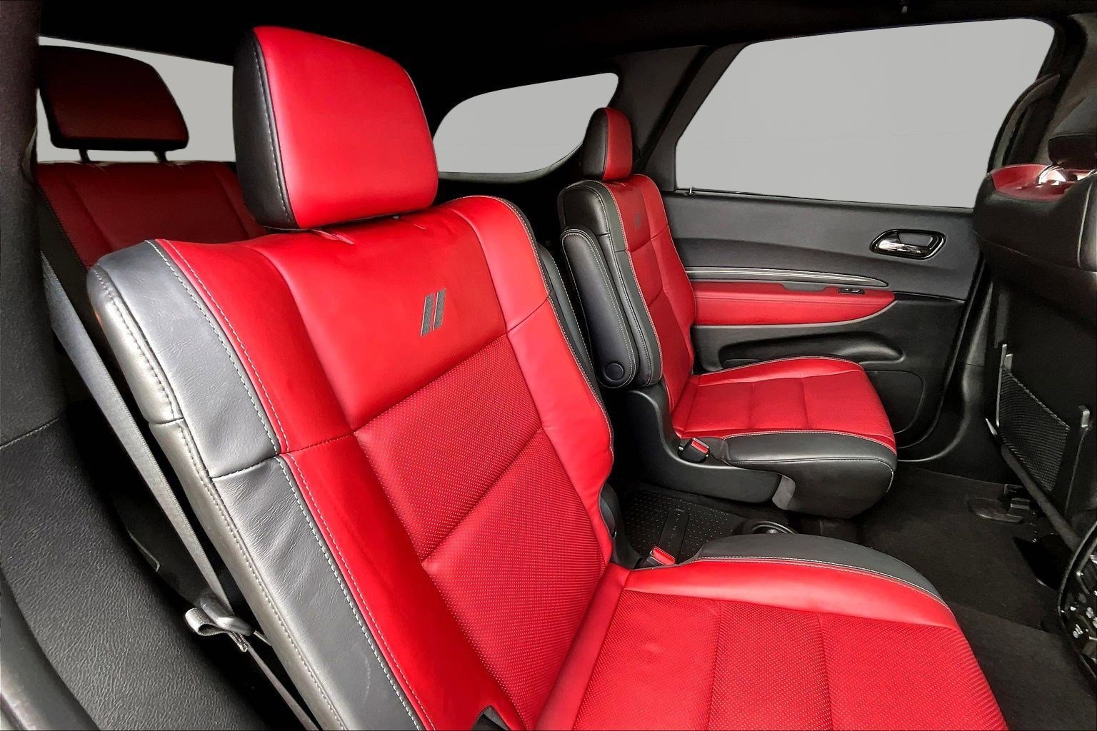 Used 2022 Dodge Durango R/T w/ Tow 'N Go Package AWD/4WD image 25