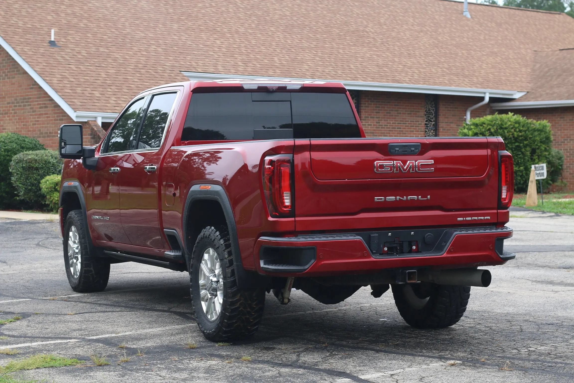 Used 2022 GMC Sierra 2500 Denali w/ Denali Ultimate Package AWD/4WD image 5