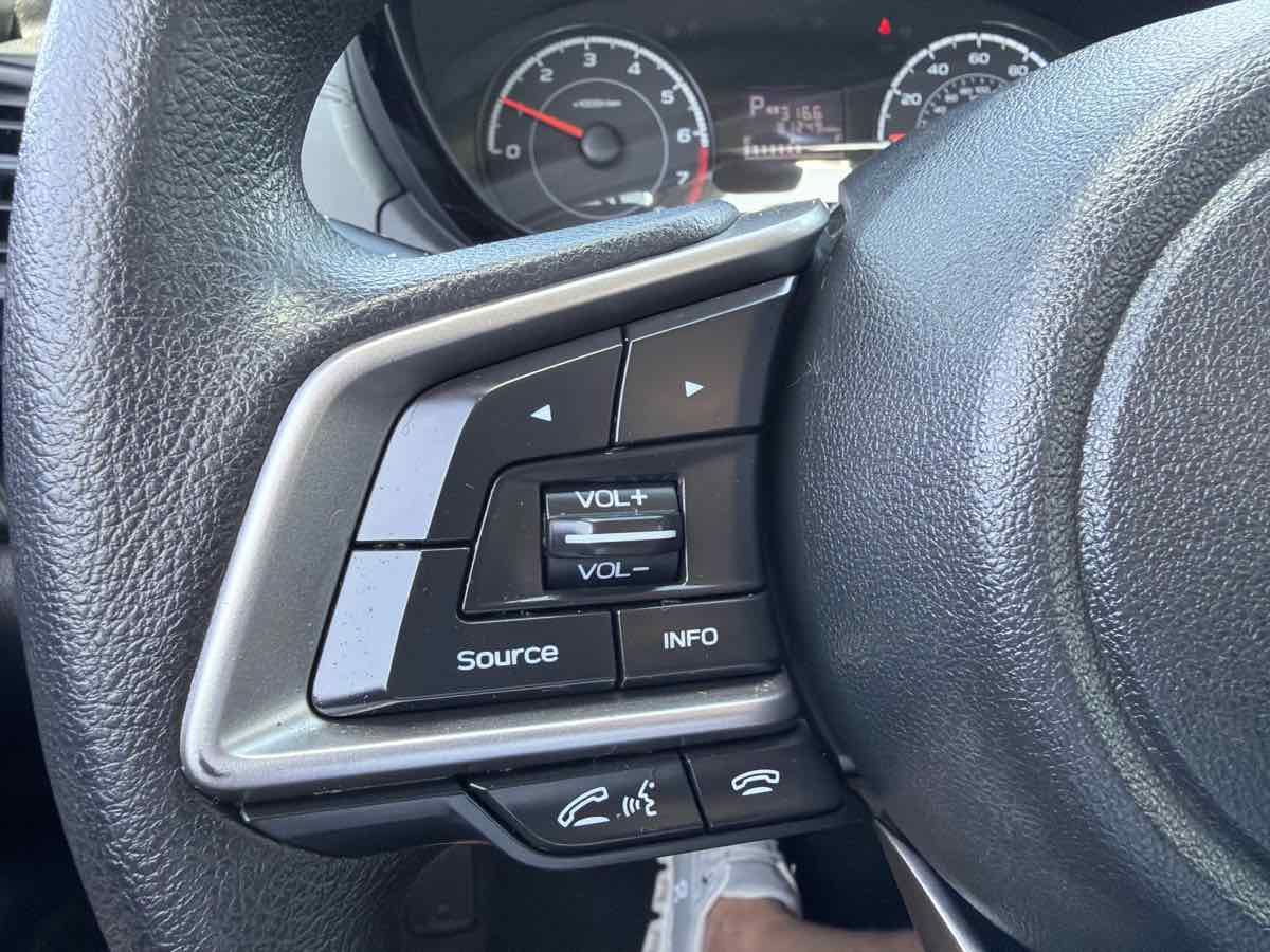 Used 2017 Subaru Impreza 2.0i AWD/4WD image 22