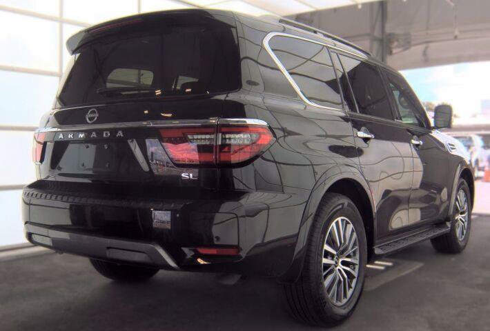 Used 2023 Nissan Armada SL w/ Captain's Chairs Package RWD image 5