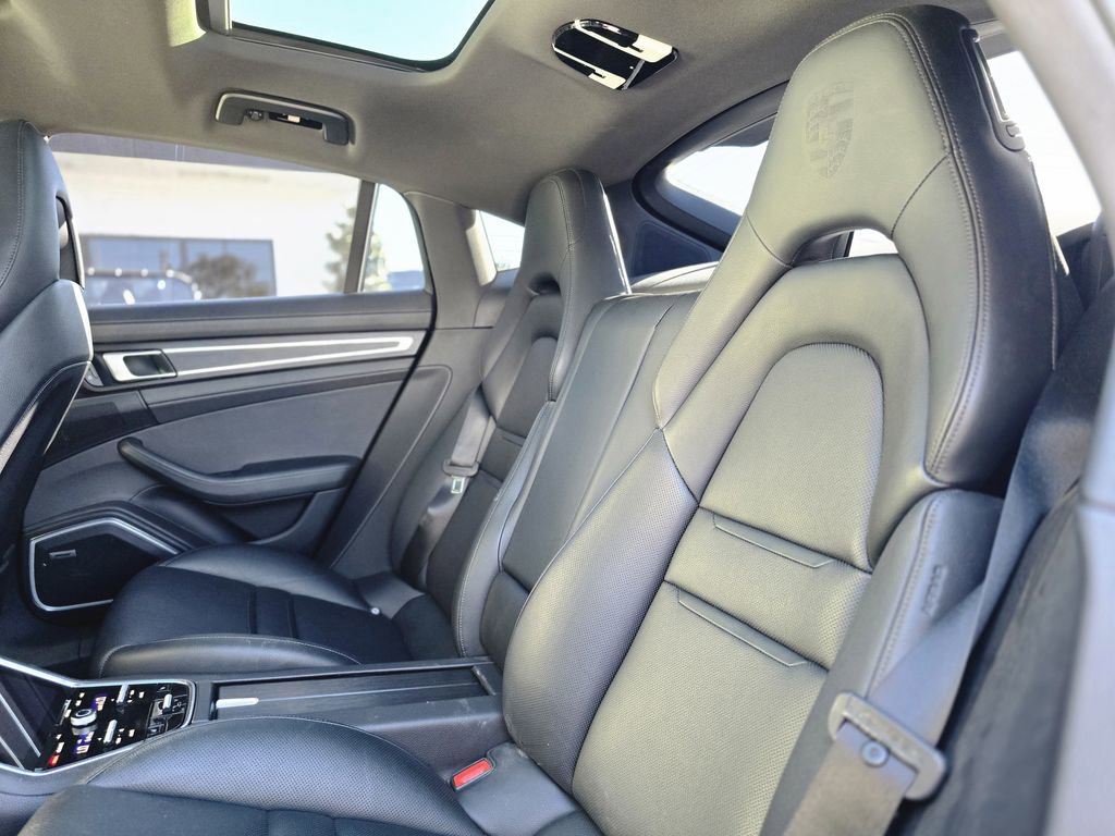 Used 2023 Porsche Panamera Platinum Edition image 12