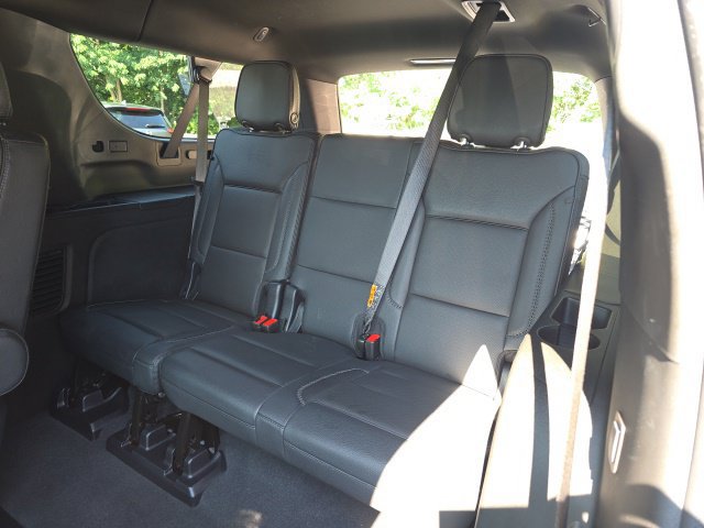 Used 2025 GMC Yukon XL Denali AWD/4WD image 15