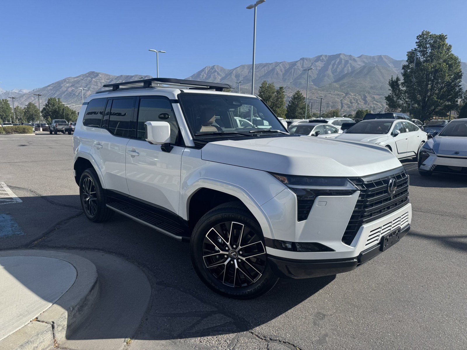 Used 2026 Lexus GX 550 w/ Accessory Package (31) AWD/4WD image 2