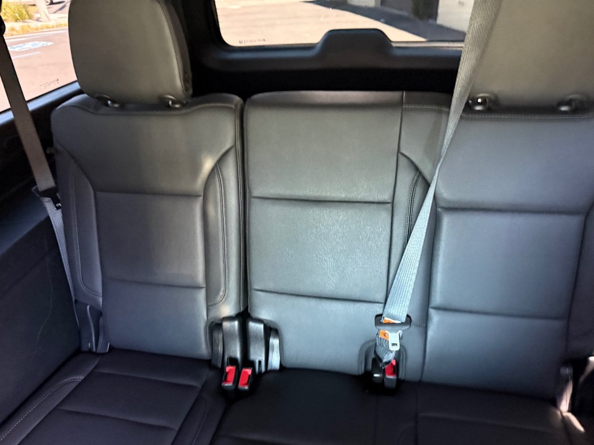 Used 2024 Chevrolet Suburban LT AWD/4WD image 15