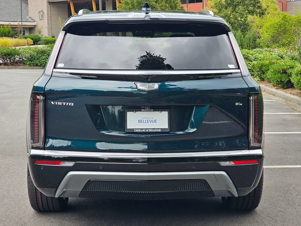 New 2027 Cadillac Vistiq Luxury AWD/4WD image 4