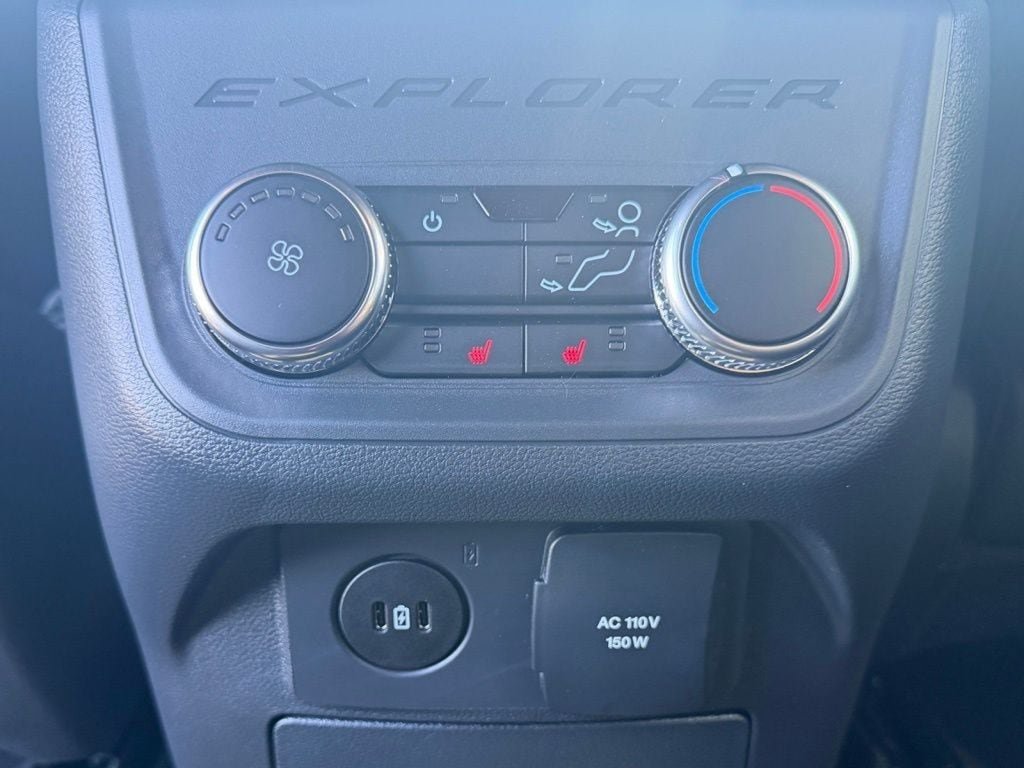 New 2026 Ford Explorer ST-Line w/ ST-Line Street Pack AWD/4WD image 18