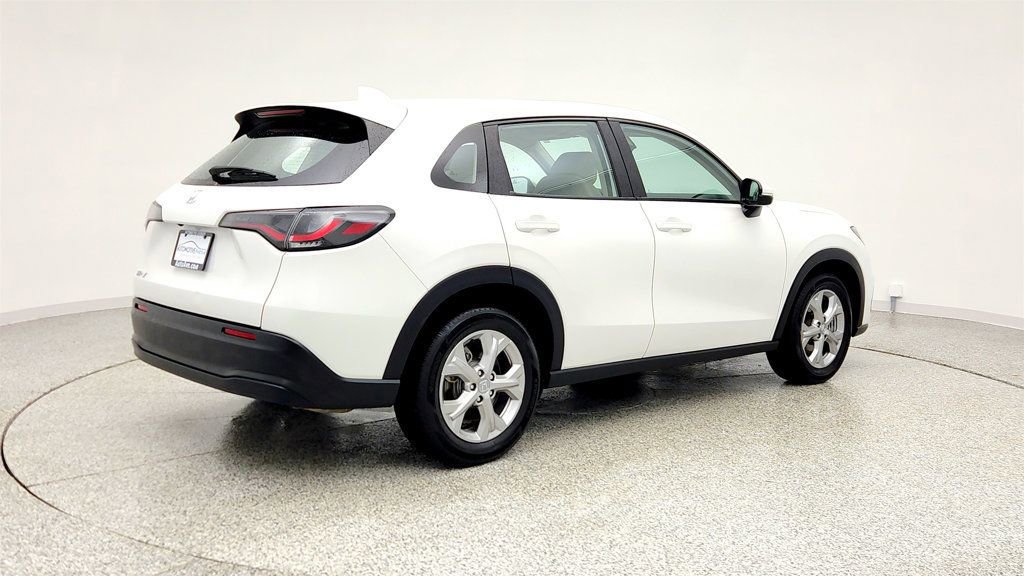 Used 2025 Honda HR-V LX image 5
