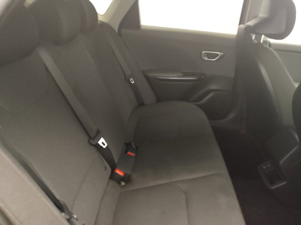 Used 2025 Kia K4 FWD image 19