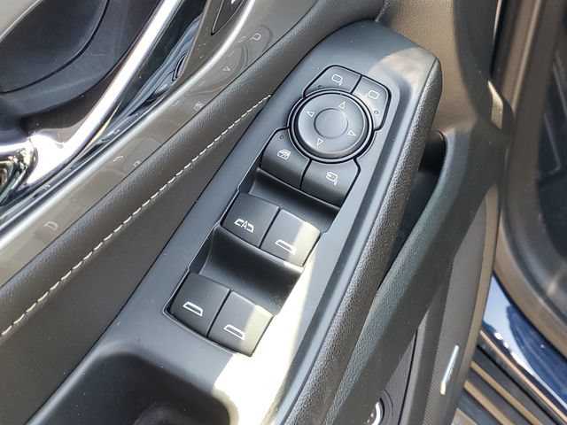 Used 2022 Chevrolet Traverse LT w/ LT Premium Package FWD image 10