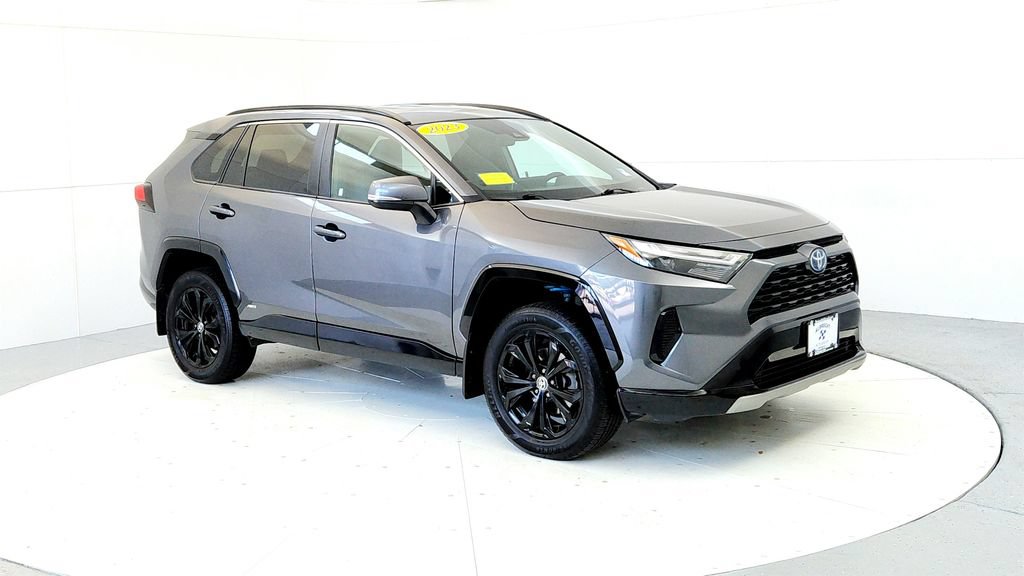 Used 2023 Toyota RAV4 SE AWD/4WD image 7