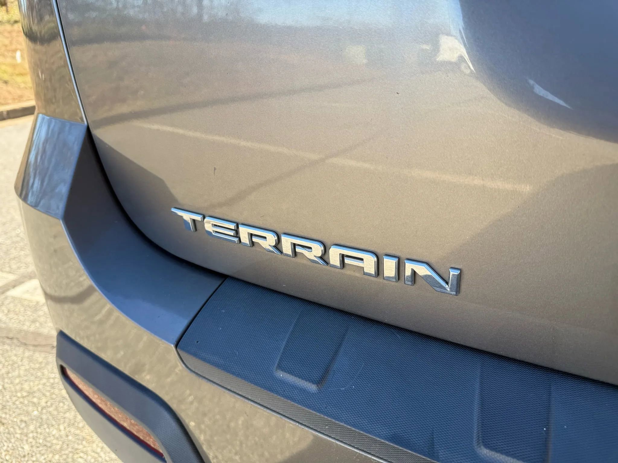 Used 2011 GMC Terrain SLT image 23