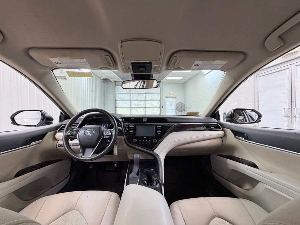 Used 2020 Toyota Camry LE FWD image 21
