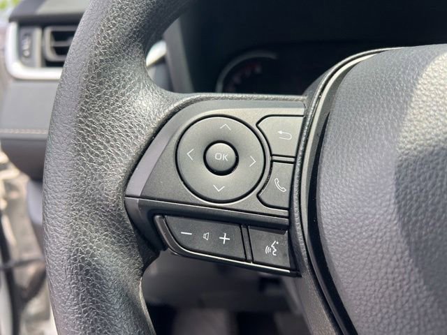 Used 2025 Toyota RAV4 XLE FWD image 14