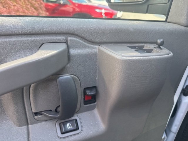 Used 2023 Chevrolet Express 2500 w/ Driver Convenience Package image 10