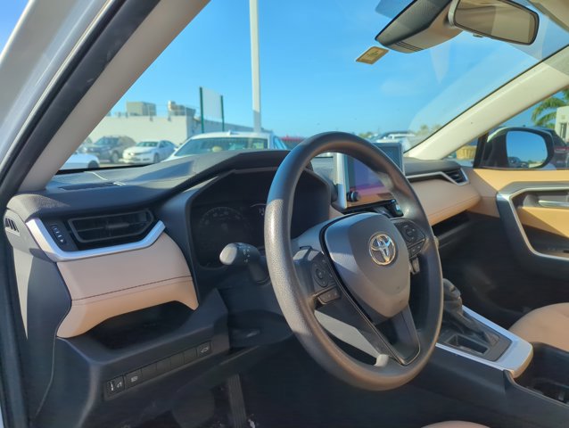 Used 2023 Toyota RAV4 XLE w/ Convenience Package FWD image 10
