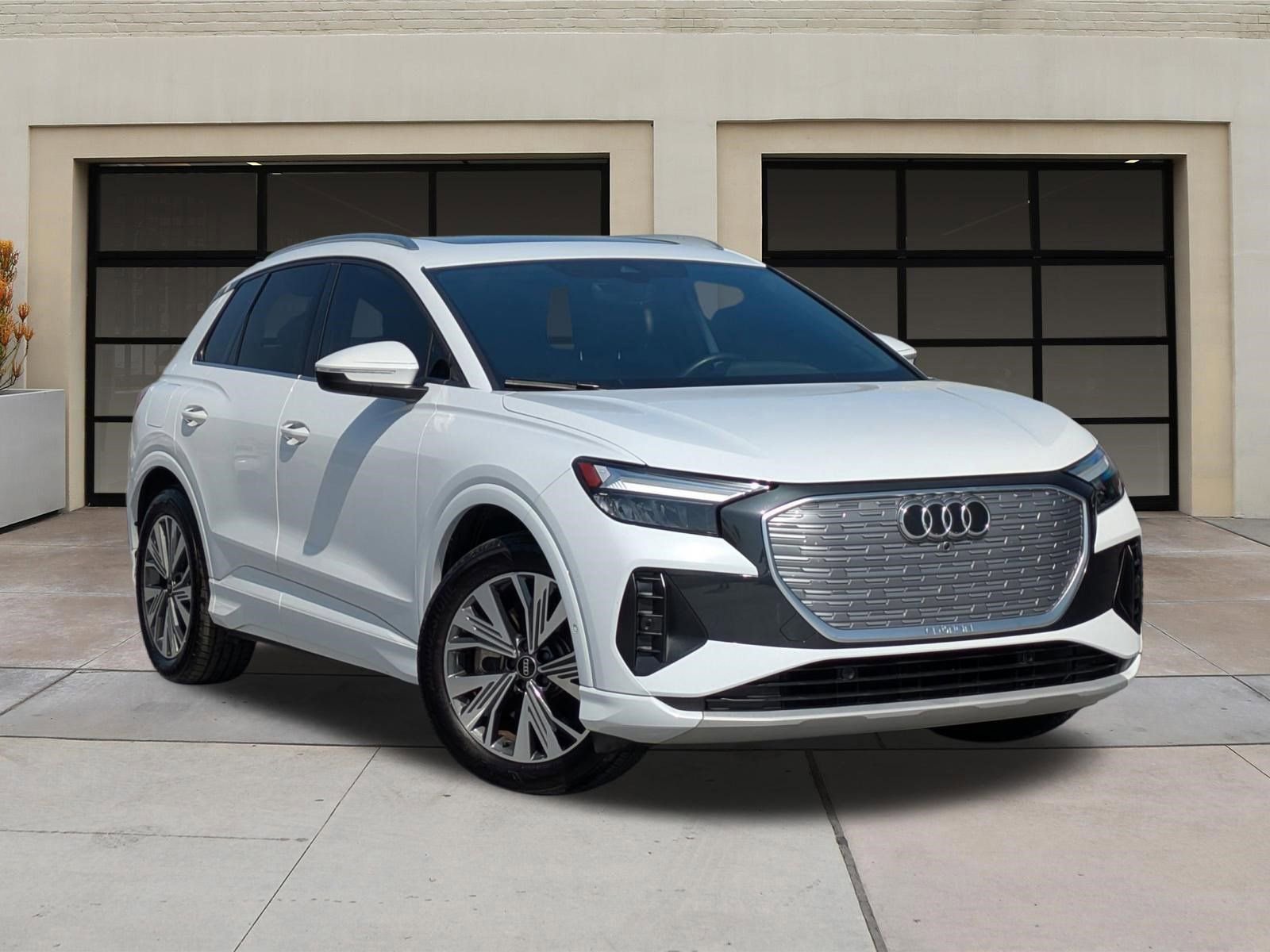 Used 2023 Audi Q4 e-tron Premium Plus w/ Premium Plus image 33