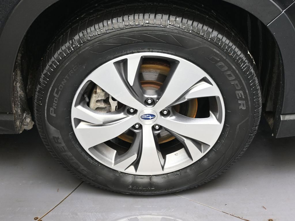 Used 2024 Subaru Ascent Premium w/ Convenience Package image 10