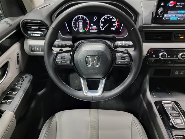 Used 2025 Honda Pilot EX-L image 24