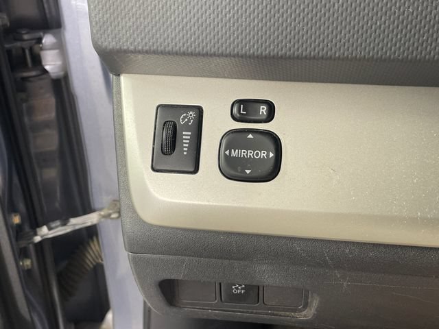 Used 2009 Scion xB FWD image 10