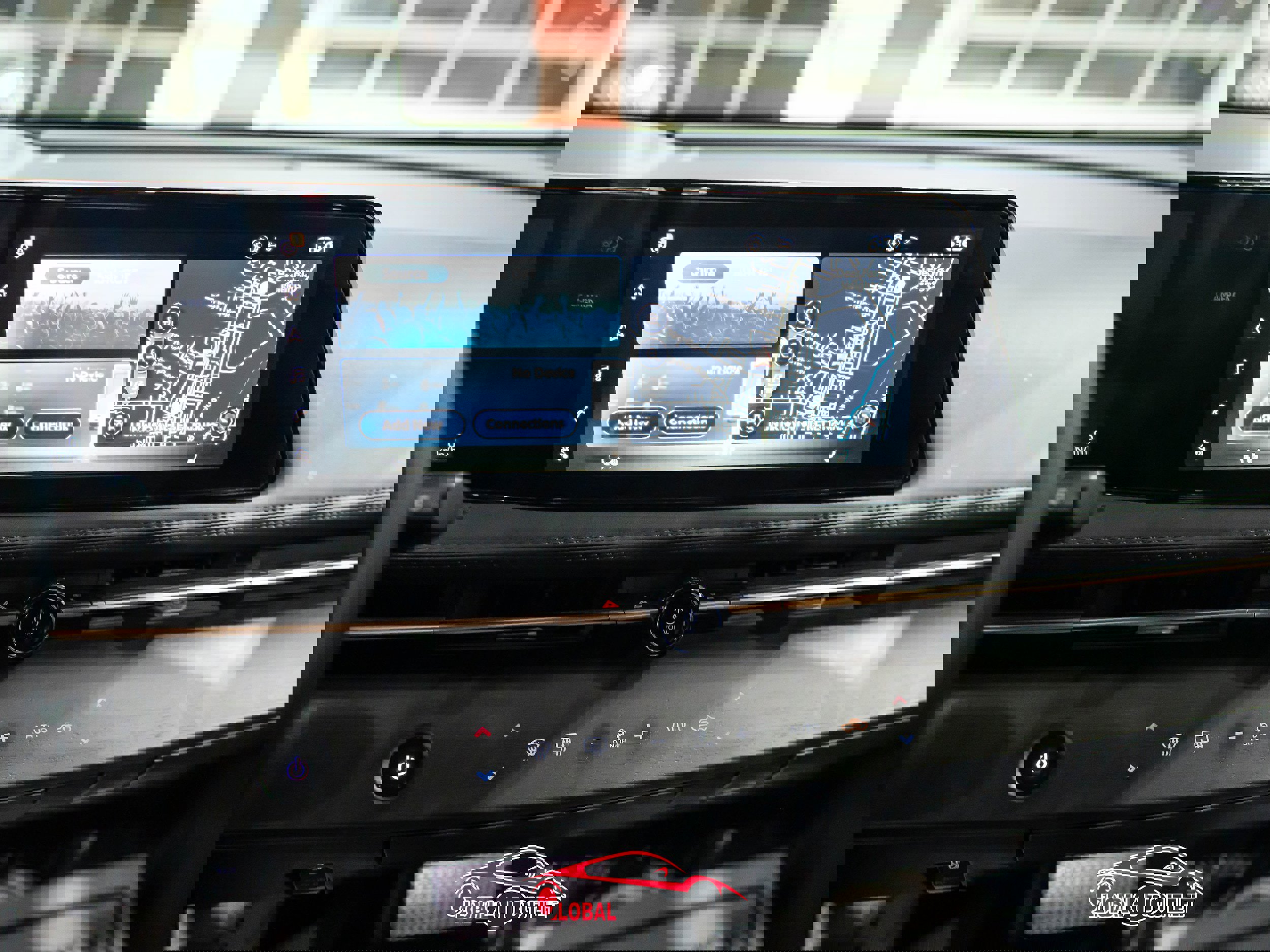 Used 2023 Nissan Ariya FWD image 30