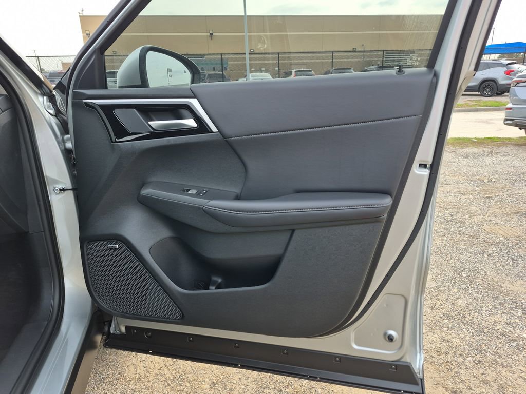 Used 2026 Chevrolet Trax LS FWD image 64