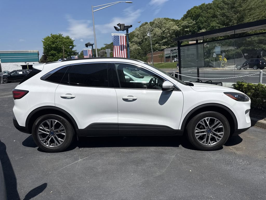 Used 2022 Ford Escape SEL AWD/4WD image 9