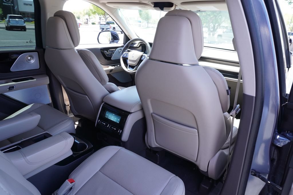Used 2021 Lincoln Aviator Reserve w/ Equipment Group 202A AWD/4WD image 11