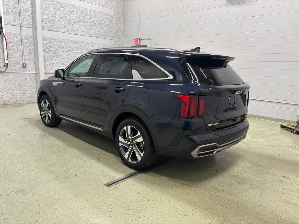 Used 2024 Kia Sorento EX AWD/4WD image 6