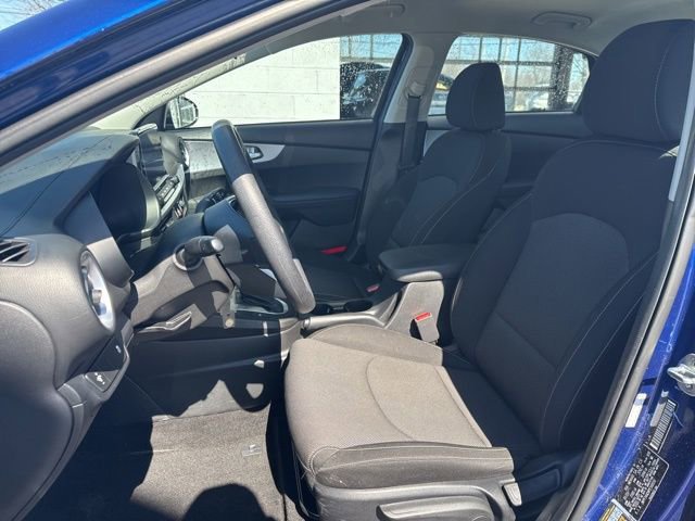 Used 2023 Kia Forte LXS image 9
