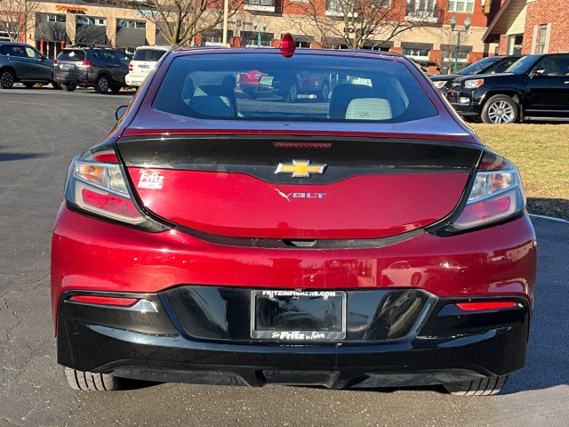 Used 2017 Chevrolet Volt LT w/ Comfort Package image 5