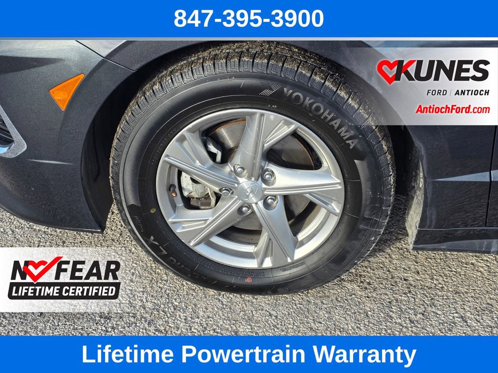 Used 2022 Hyundai Sonata SE w/ Preferred Accessory Package image 12