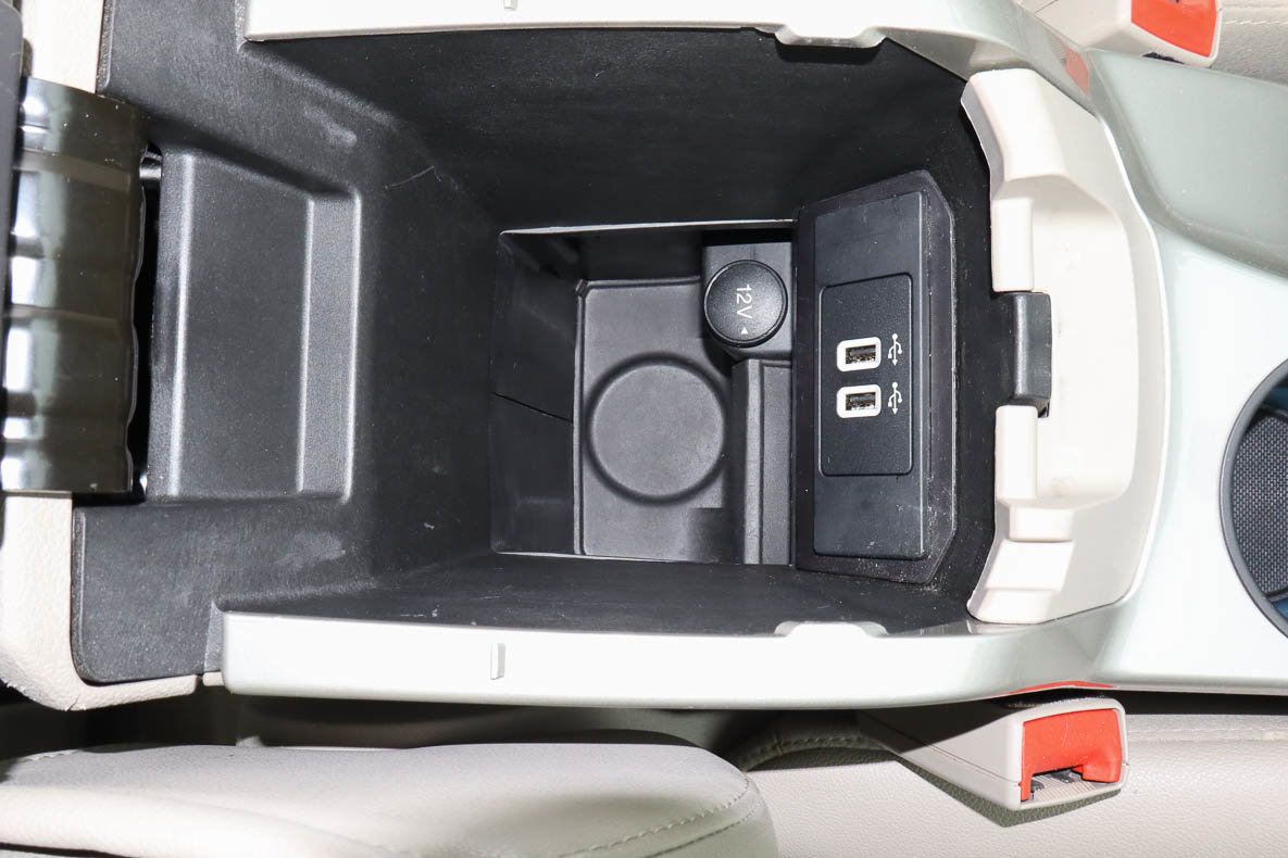 Used 2016 Ford C-MAX SEL w/ Equipment Group 302A image 26