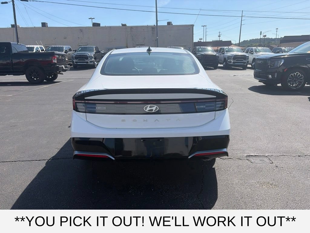 Used 2025 Hyundai Sonata SEL FWD image 5