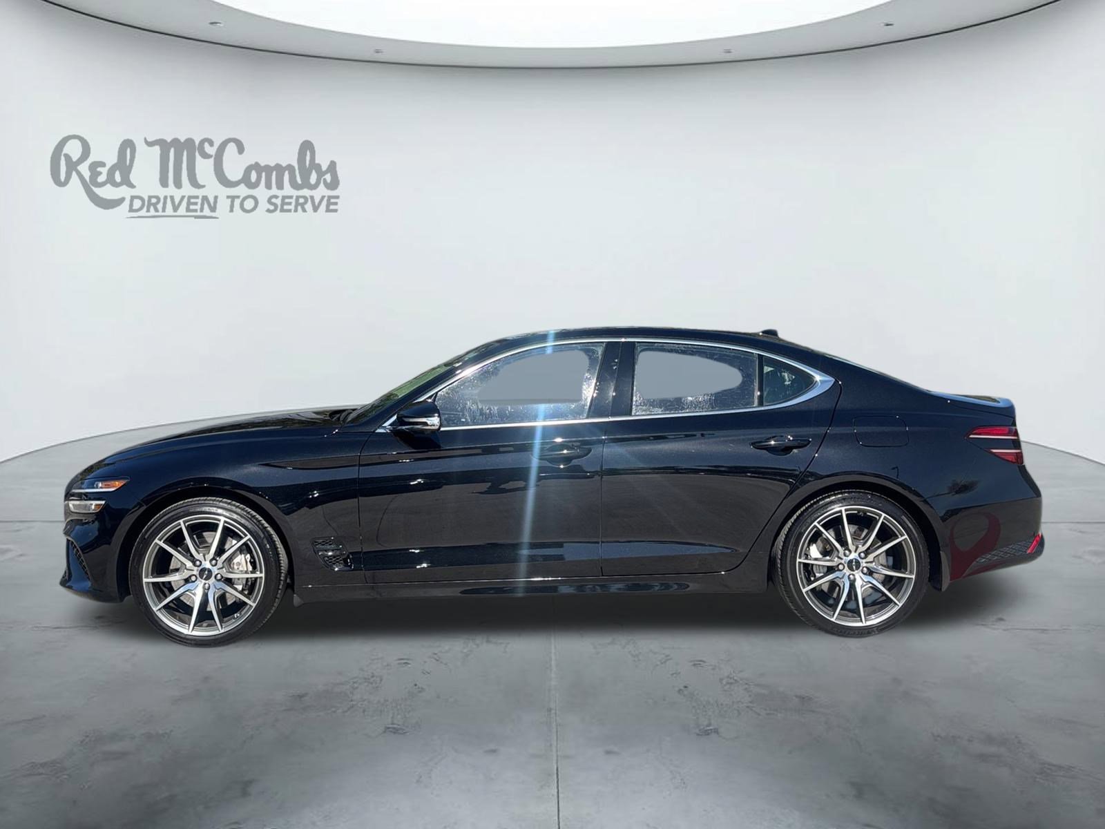 Used 2026 Genesis G70 2.5T Prestige image 2